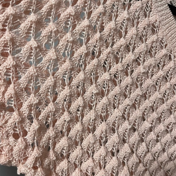 NWT Miracle Open Knit Boxy Pink Crew Neck Sweater. Size S/M - Picture 6 of 8